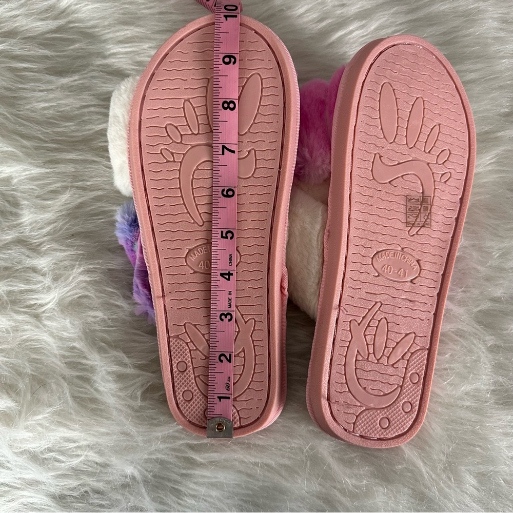 NWOT Cross Strap Fluffy Slippers - Picture 4 of 6